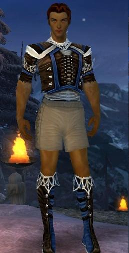 Waldläufer Kurzick-Rüstung Männlich brust schuh vorne.jpg