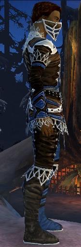 Waldläufer Kurzick-Rüstung Männlich seite.jpg