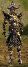 Ritualist Obsidian-Rüstung Männlich vorne.jpg