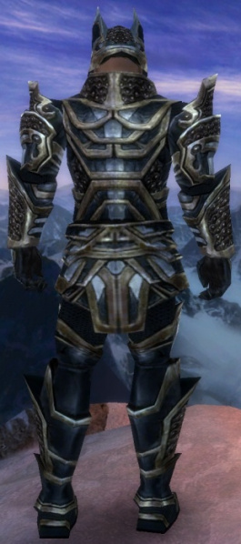 Datei:Krieger Elite-Kurzick-Rüstung Männlich hinten.jpg