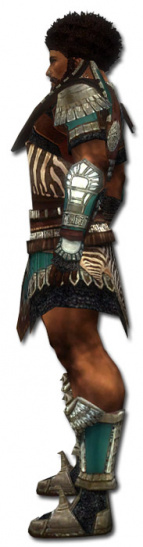 Koss Altehrwürdige Rüstung links.jpg