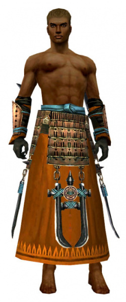 Datei:Derwisch Monument-Rüstung Männlich hand bein vorne.jpg