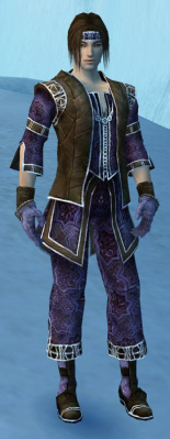 Akolyth Sousuke Elite-Sonnenspeer-Rüstung vorne.jpg