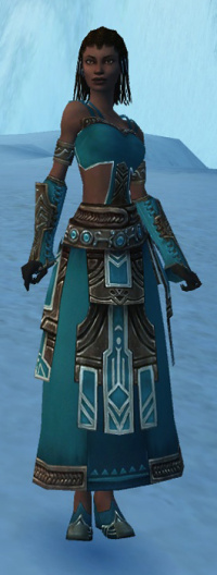 Melonni Elite-Sonnenspeer-Rüstung vorne.jpg