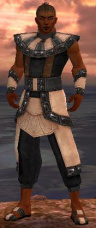 Mönch Obsidian-Rüstung Männlich vorne.jpg