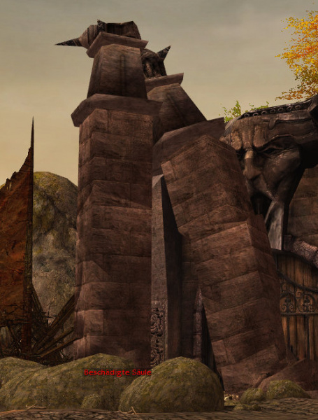 Datei:Beschädigte Säule.jpg